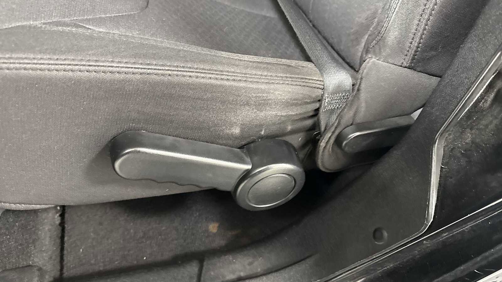 Thumbnail: 2013 Jeep Wrangler - 14