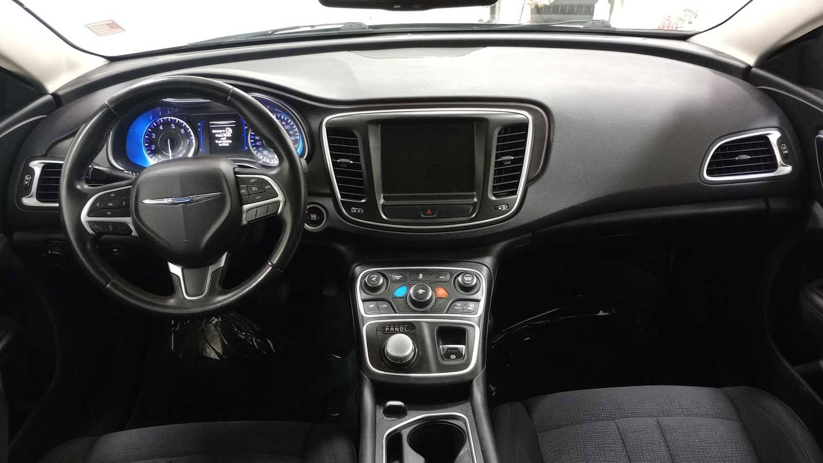 Thumbnail: 2016 Chrysler 200 - 25