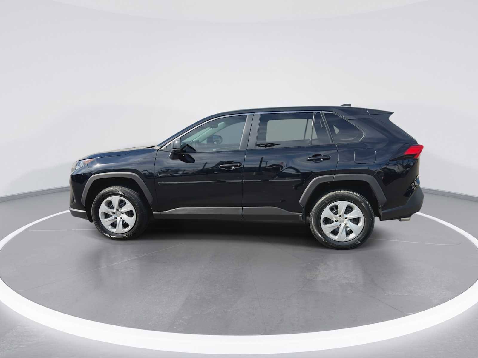 Thumbnail: 2022 Toyota RAV4 - 5