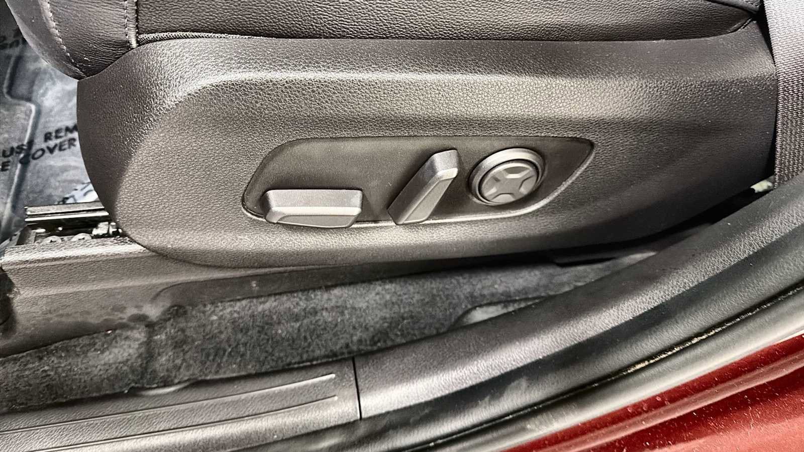 Thumbnail: 2022 Kia Carnival - 14