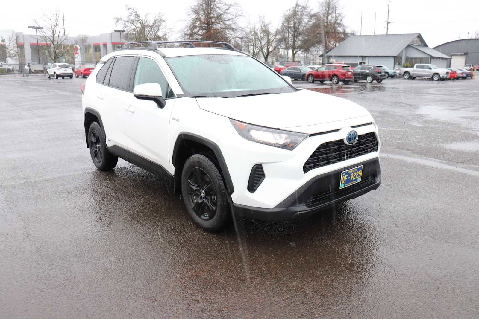 Thumbnail: 2020 Toyota RAV4 - 3