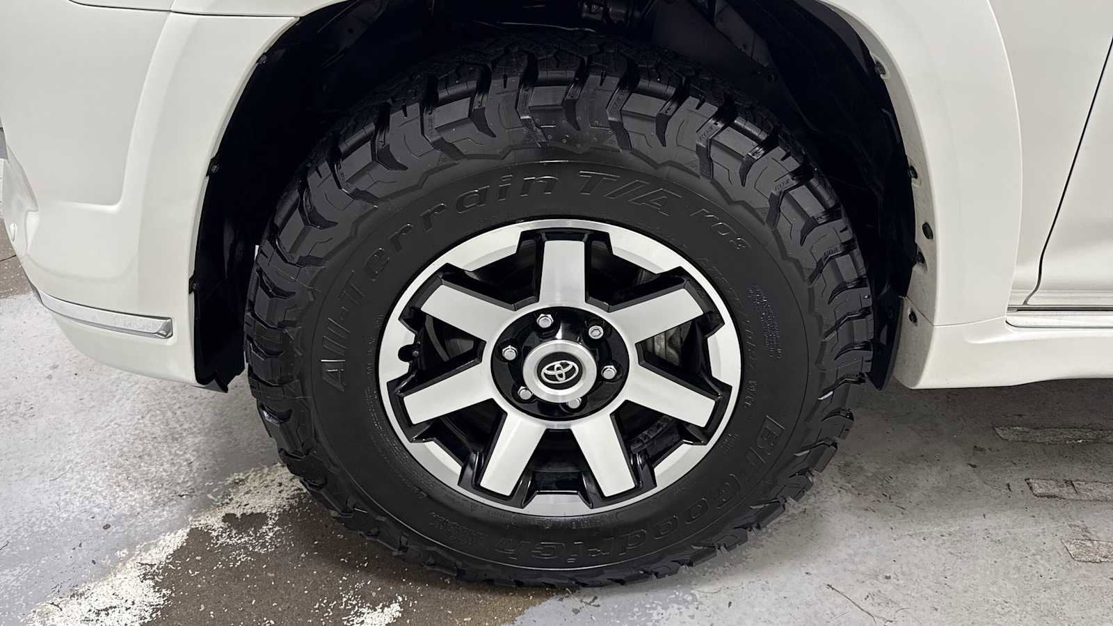 Thumbnail: 2022 Toyota 4Runner - 10