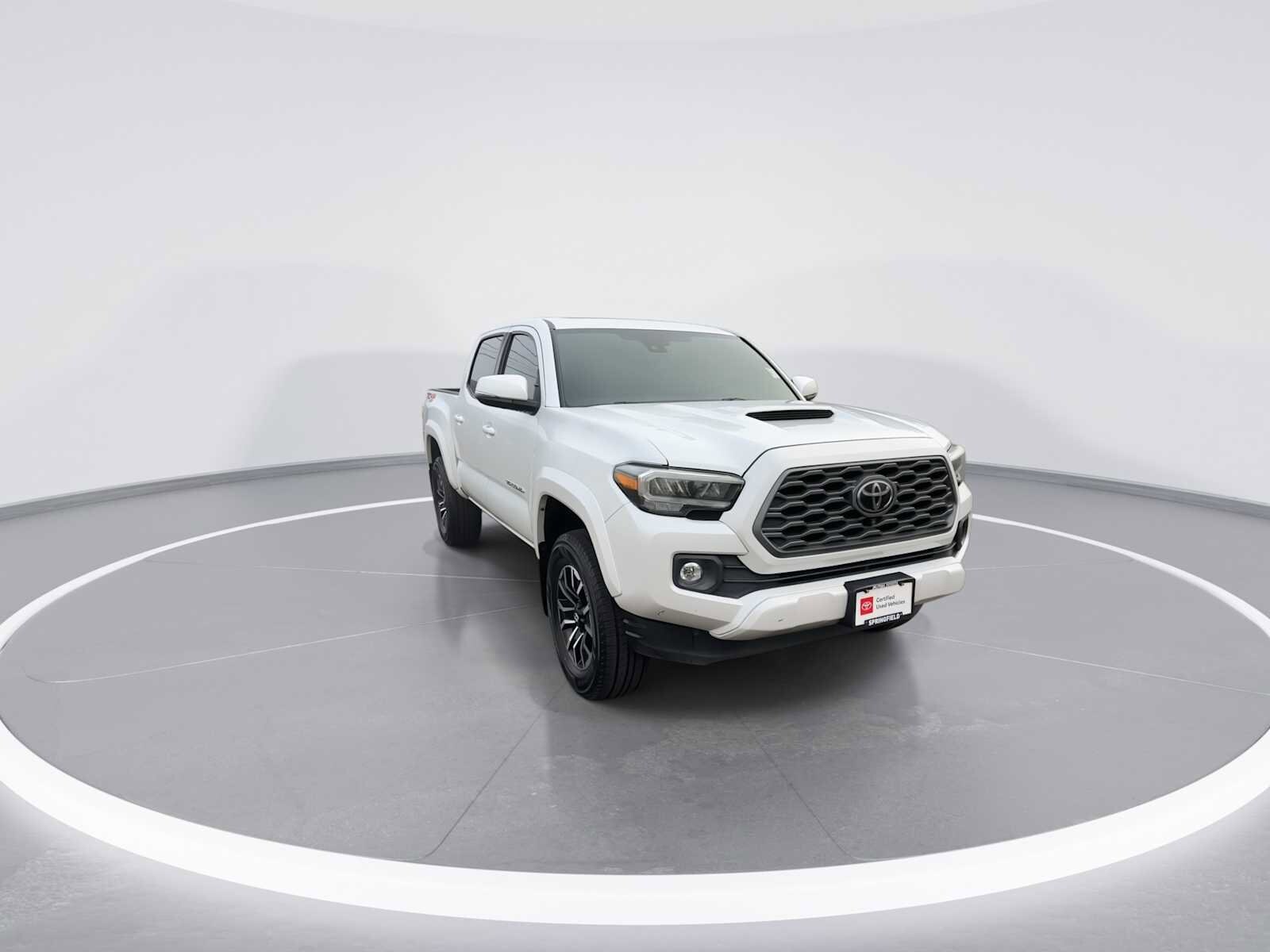 2021 Toyota Tacoma TRD Sport V6 photo 2