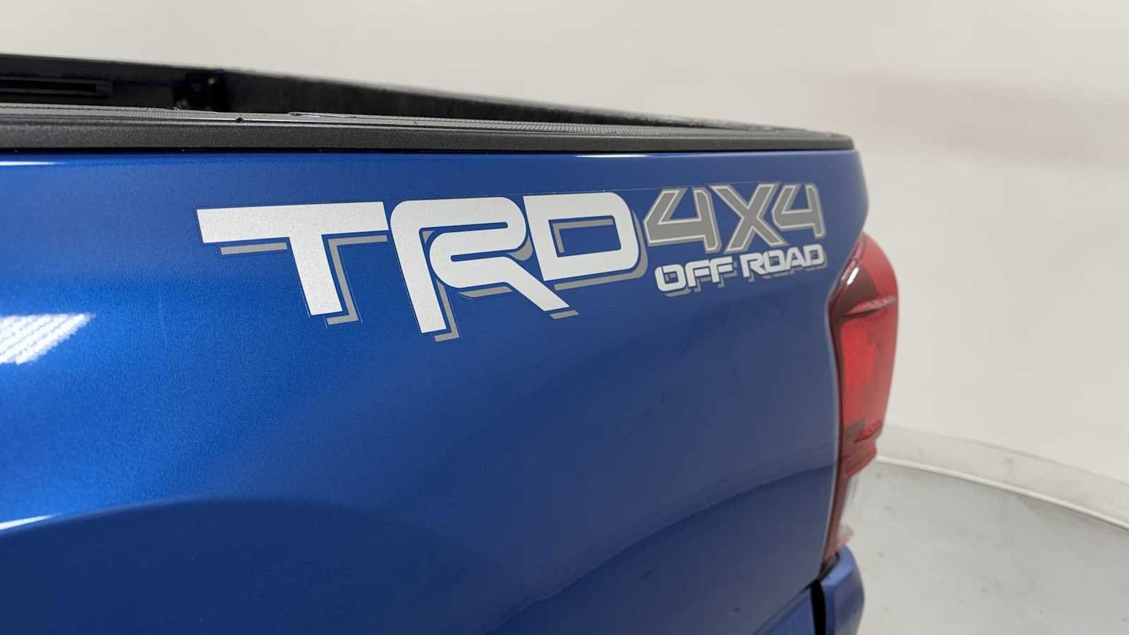 Thumbnail: 2018 Toyota Tacoma - 27