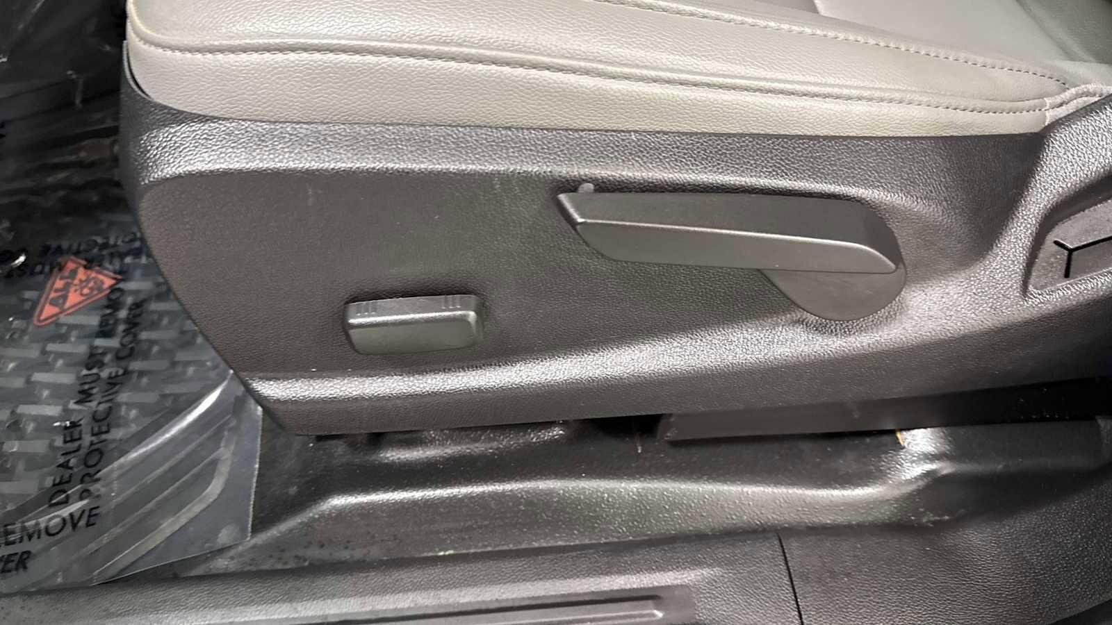 Thumbnail: 2020 Chevrolet Colorado - 14