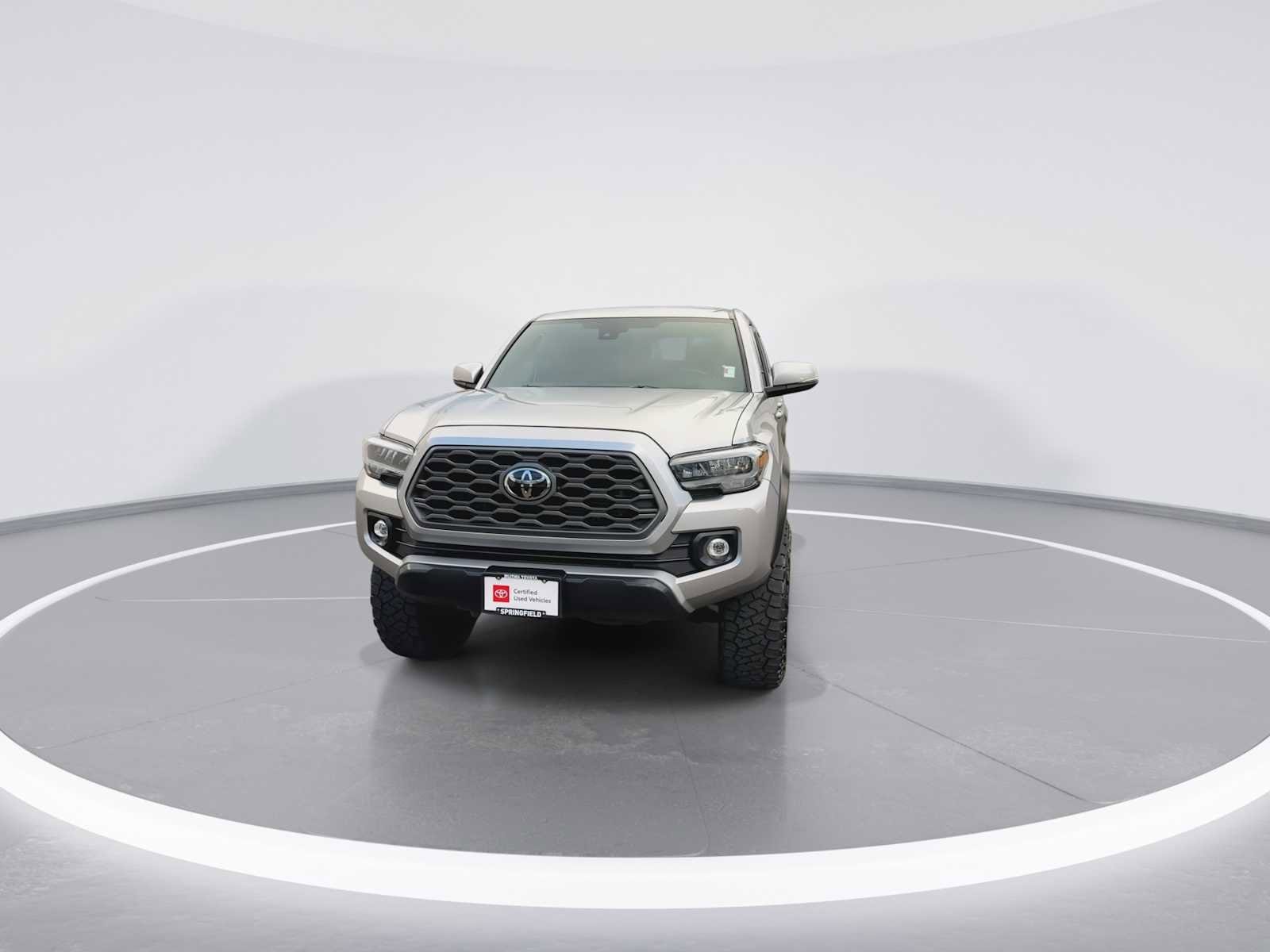 Thumbnail: 2020 Toyota Tacoma - 3