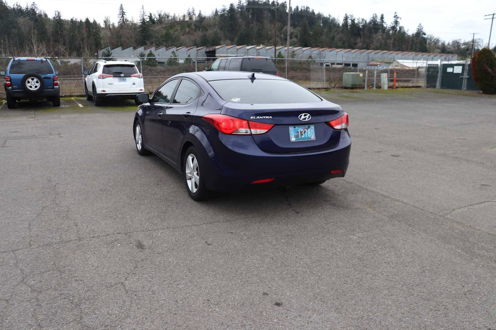 Thumbnail: 2013 Hyundai Elantra - 7