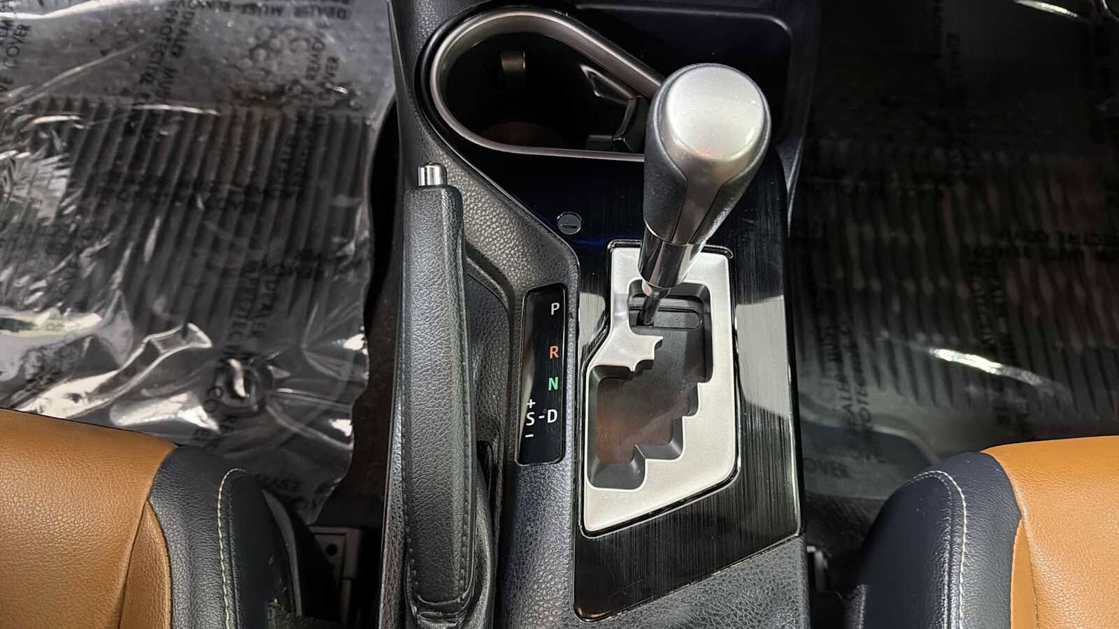 Thumbnail: 2017 Toyota RAV4 - 22