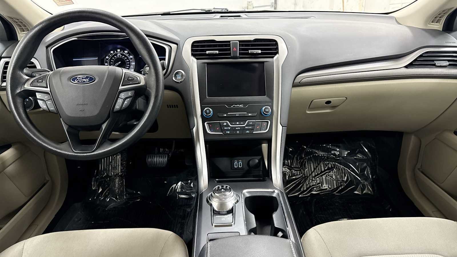 Thumbnail: 2020 Ford Fusion - 25