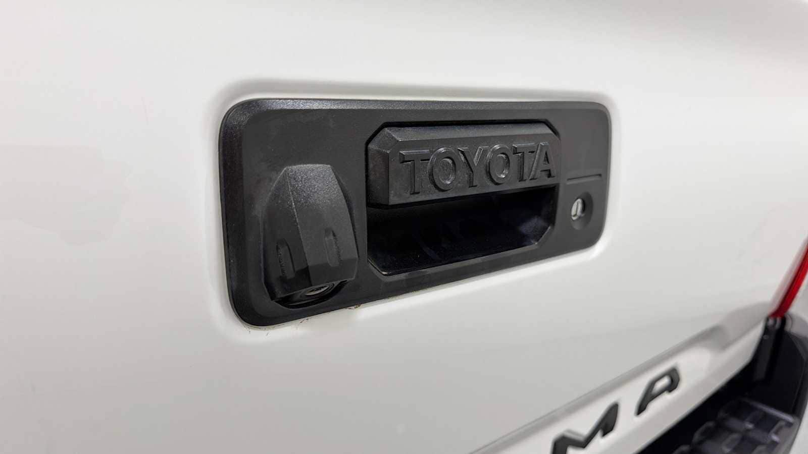 Thumbnail: 2022 Toyota Tacoma - 26