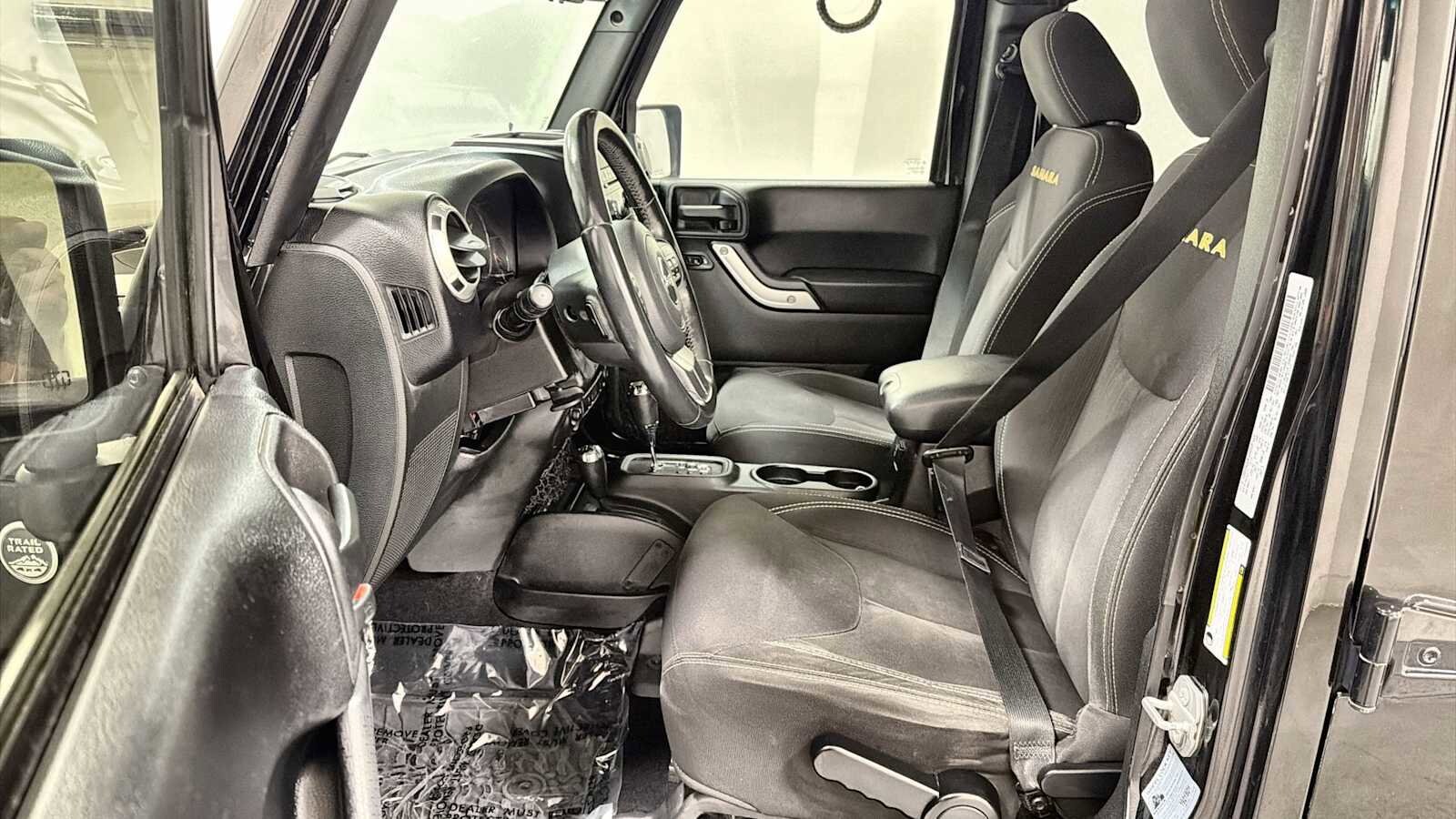 Thumbnail: 2015 Jeep Wrangler - 12