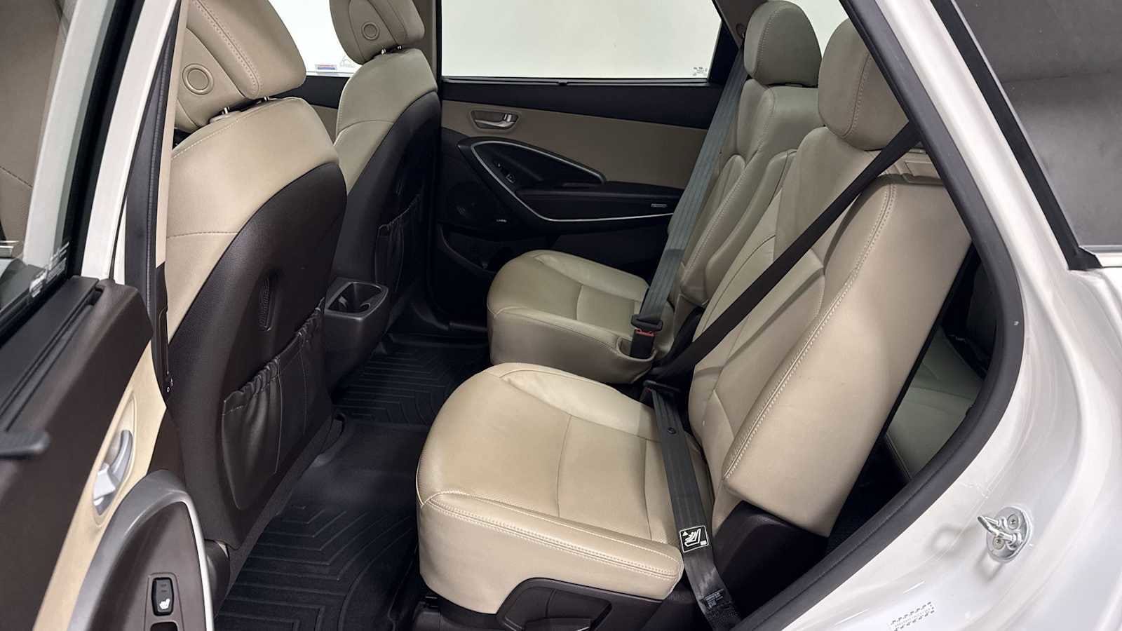 Thumbnail: 2017 Hyundai Santa Fe - 25