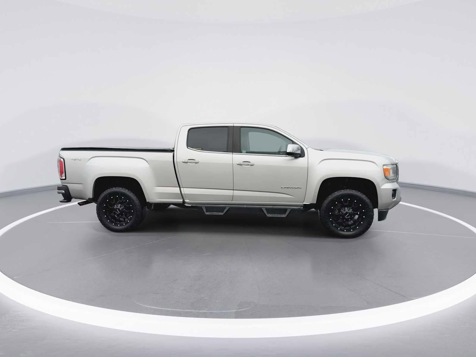 Thumbnail: 2017 GMC Canyon - 9