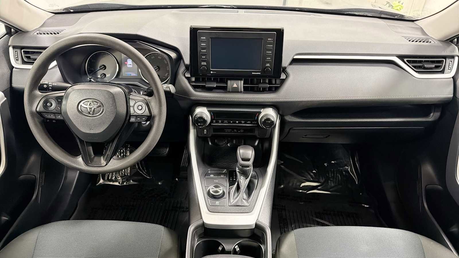 Thumbnail: 2021 Toyota RAV4 - 25