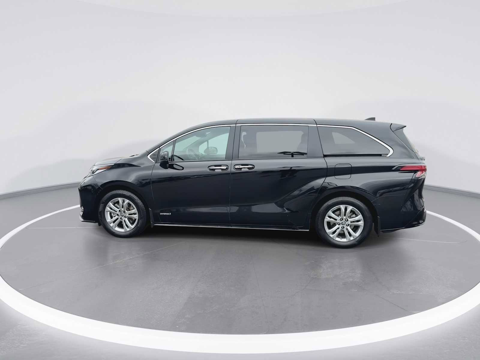 Thumbnail: 2021 Toyota Sienna - 5