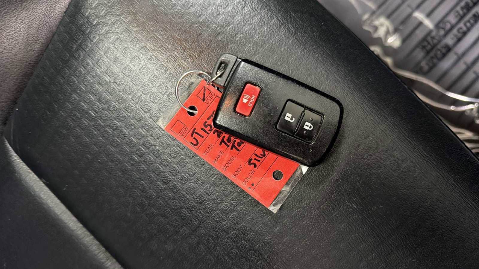 Thumbnail: 2018 Toyota Tacoma - 32