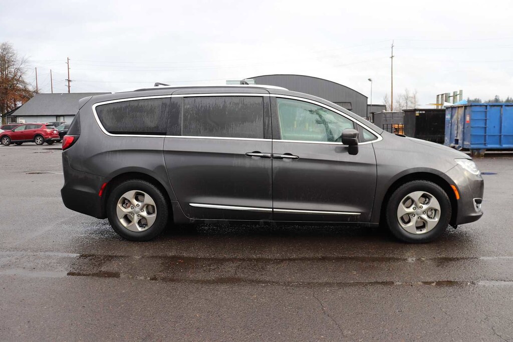 Used 2018 Chrysler Pacifica Hybrid Touring L Van Passenger Van