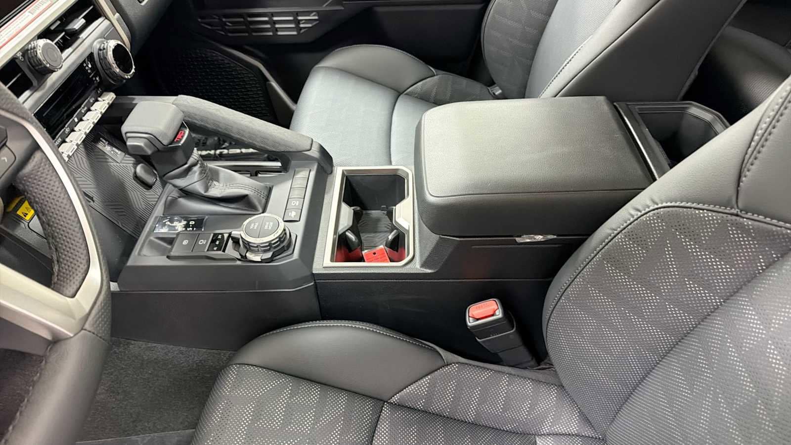 2026 Toyota Tacoma TRD Sport - Photo 23