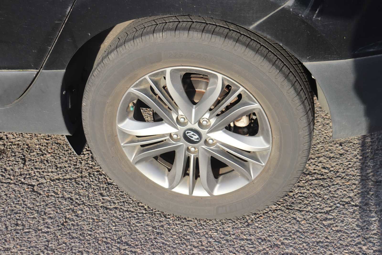 Thumbnail: 2014 Hyundai Tucson - 9