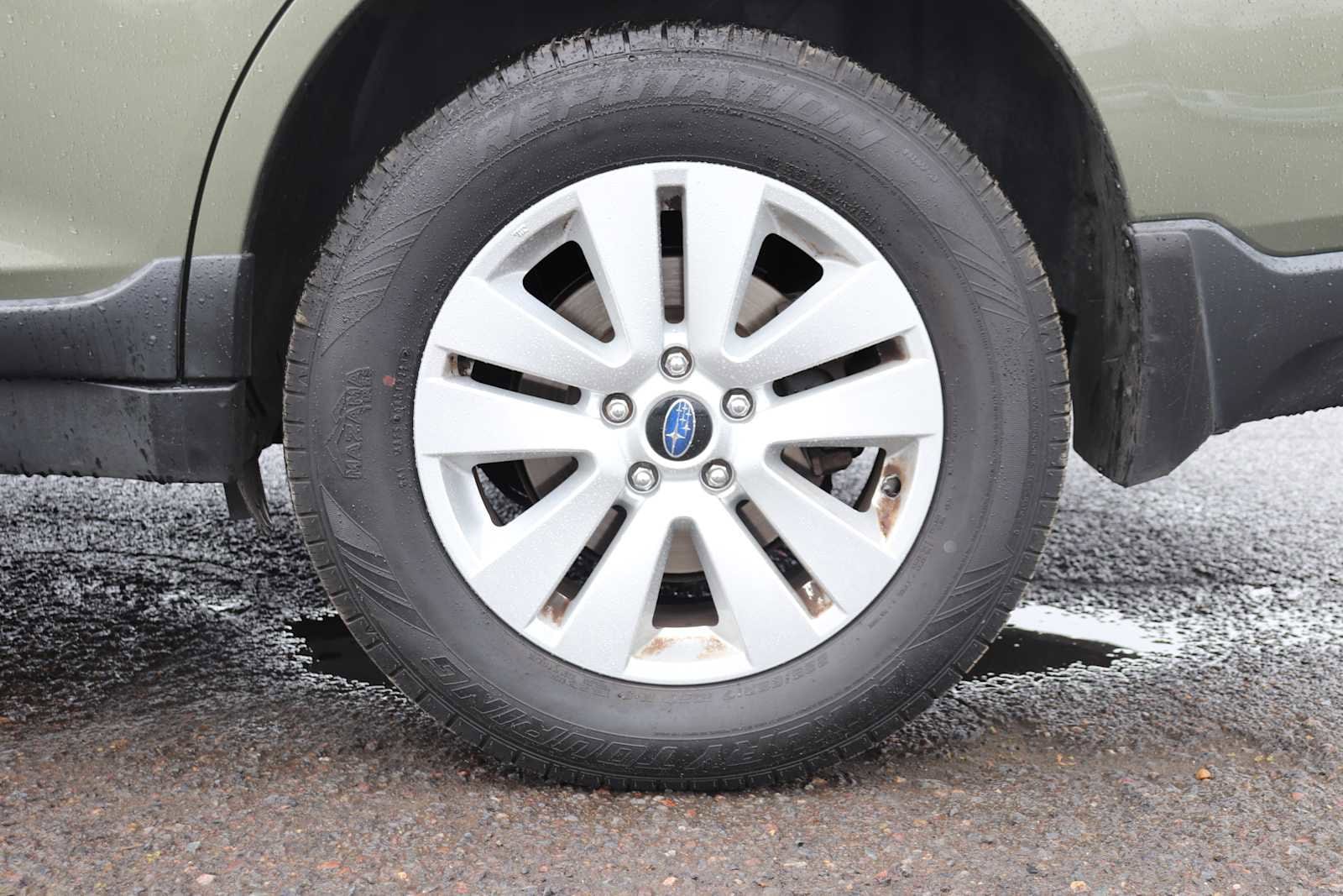 Thumbnail: 2015 Subaru Outback - 9