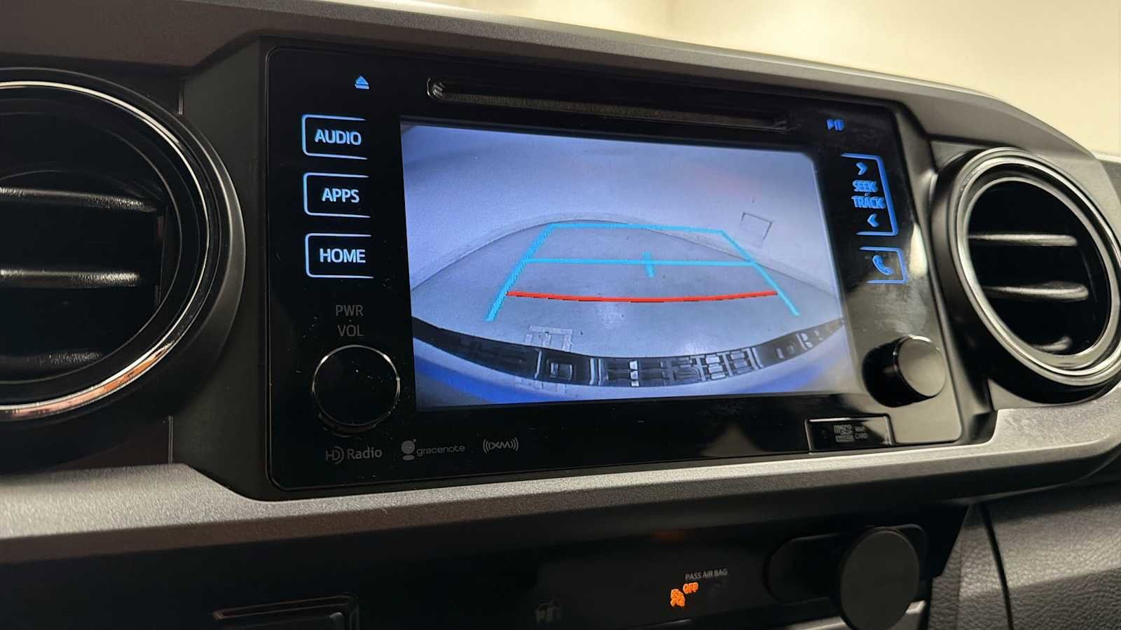 Thumbnail: 2018 Toyota Tacoma - 19