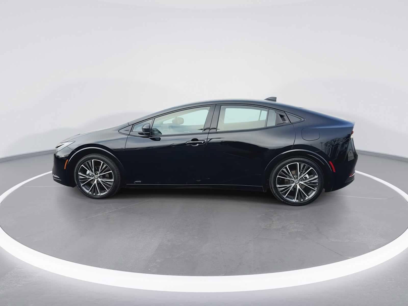 Thumbnail: 2025 Toyota Prius - 5