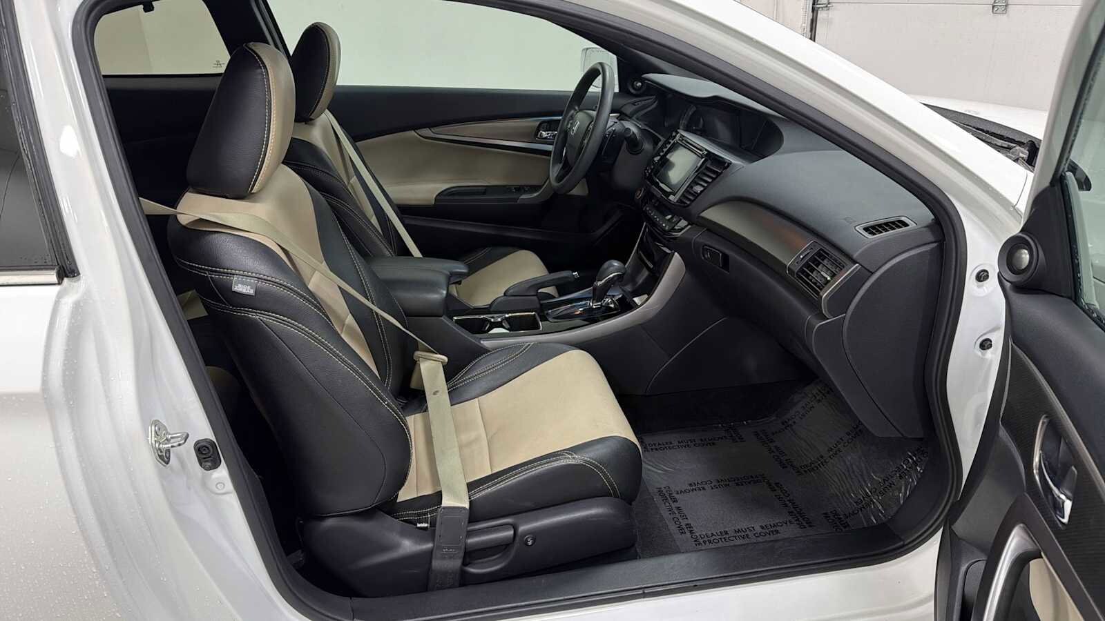 Thumbnail: 2016 Honda Accord - 29