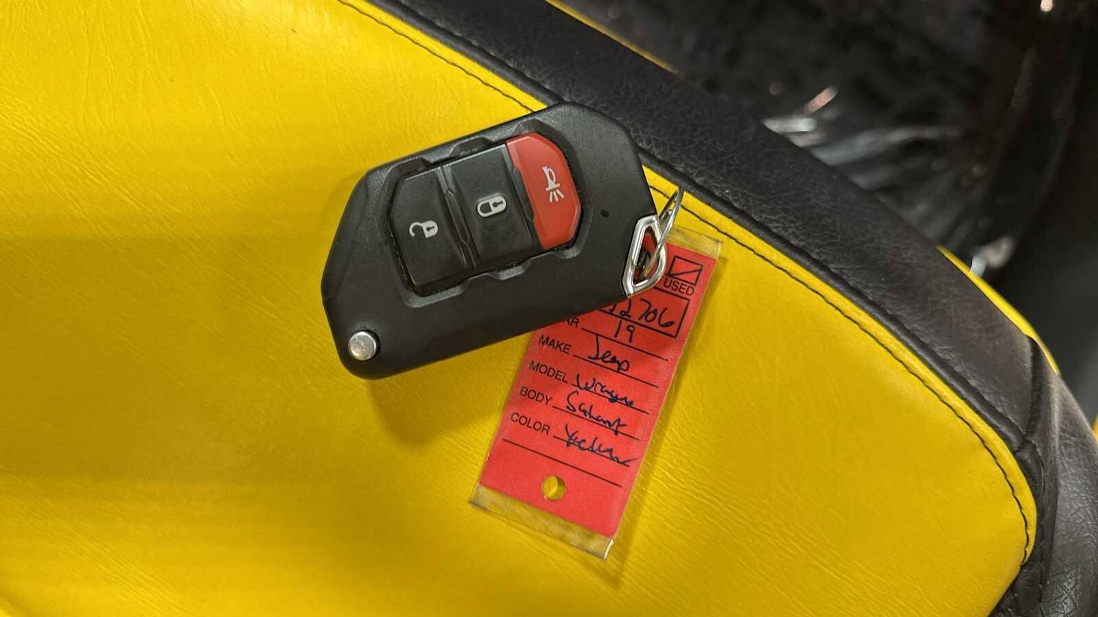 Thumbnail: 2019 Jeep Wrangler - 32