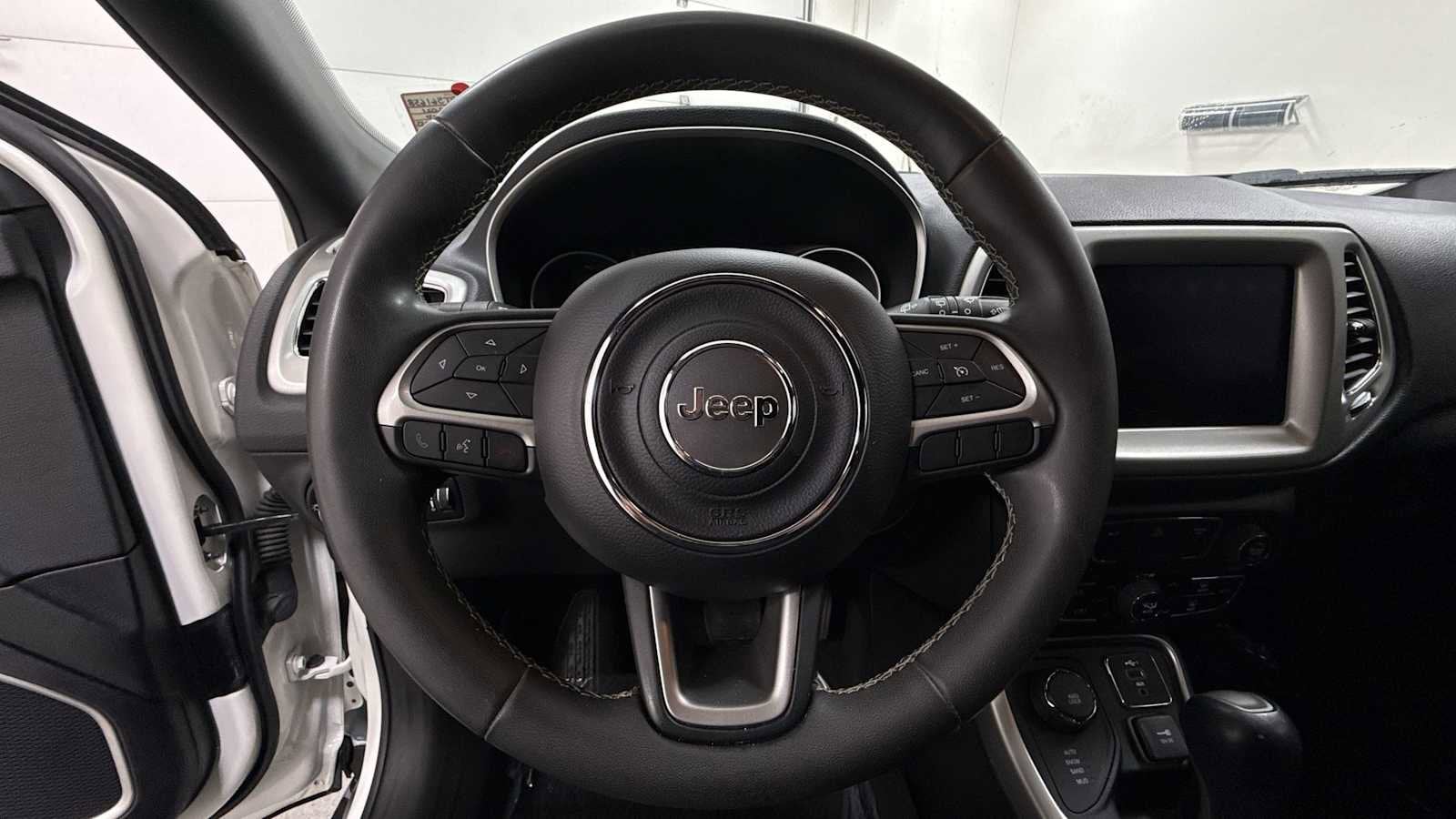 Thumbnail: 2021 Jeep Compass - 16