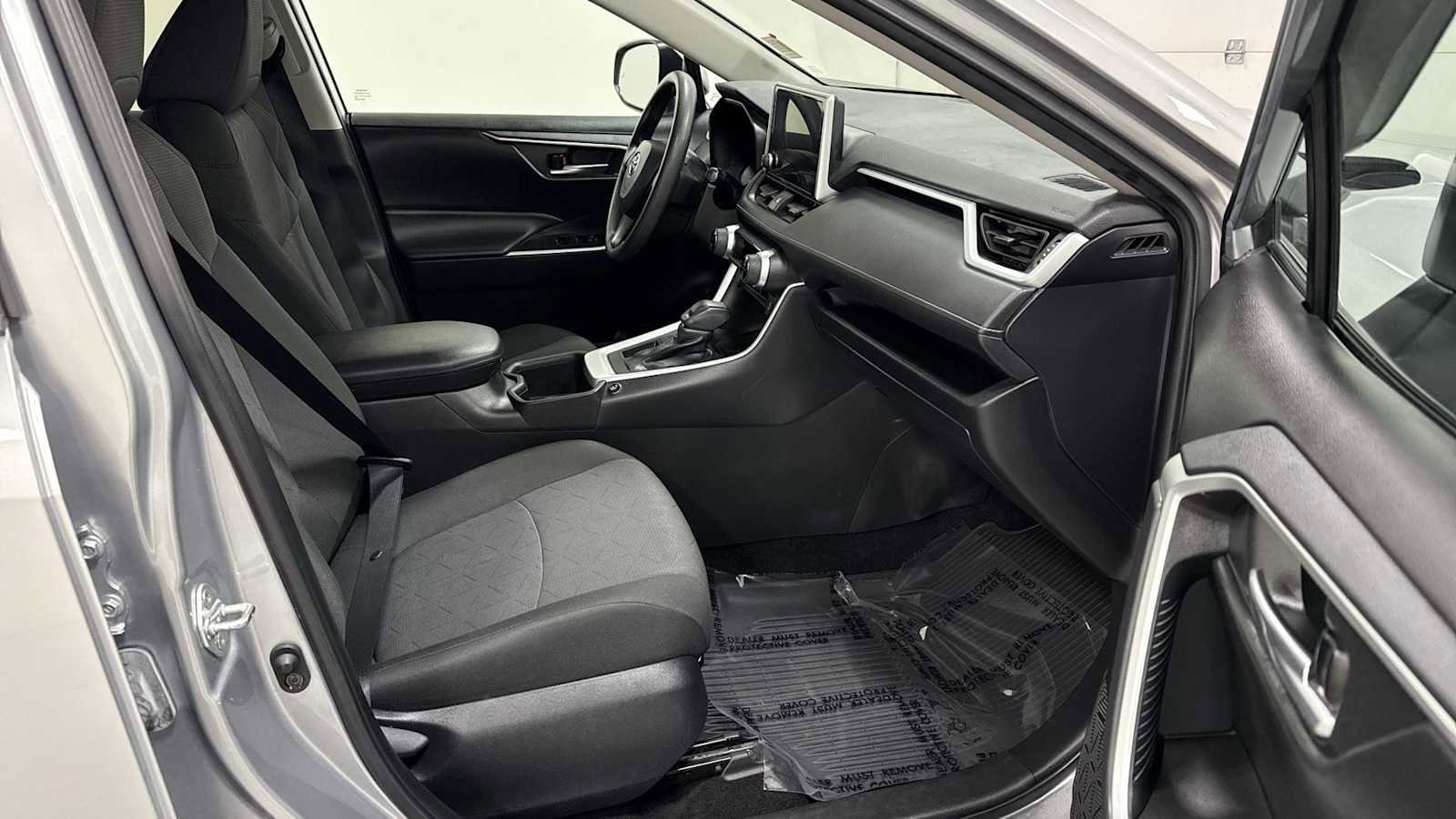 Thumbnail: 2023 Toyota RAV4 - 29