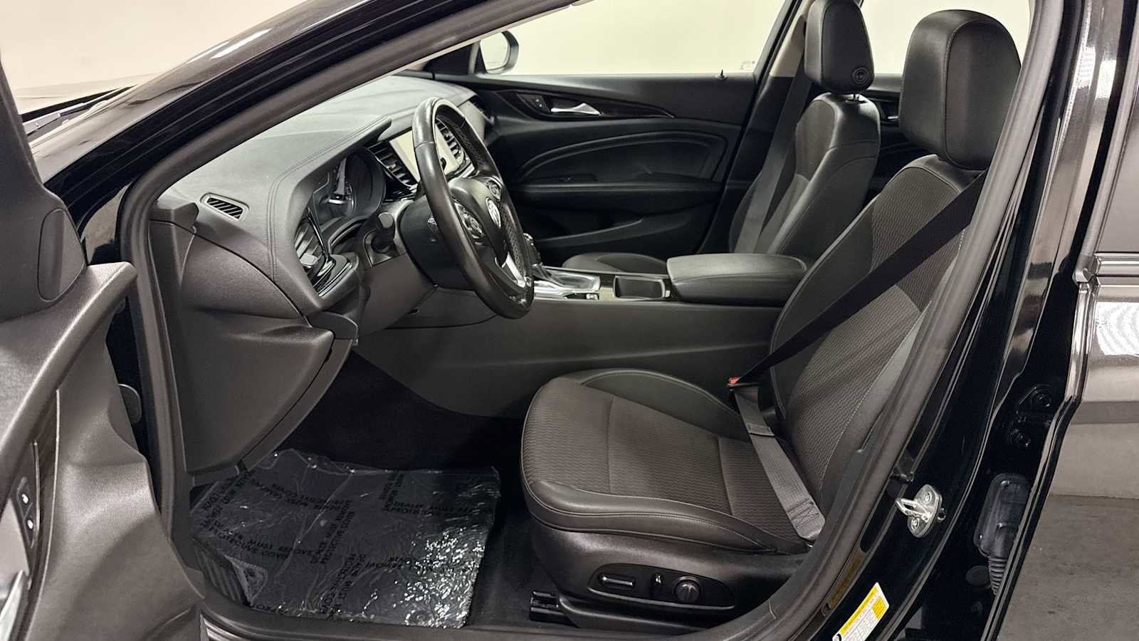Thumbnail: 2019 Buick Regal - 13