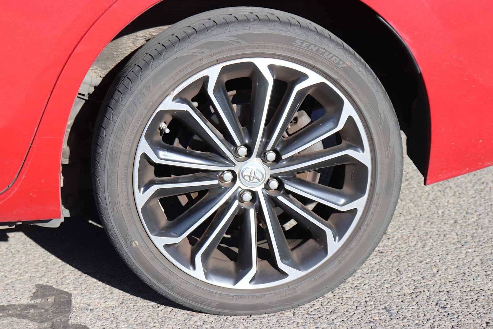 Thumbnail: 2015 Toyota Corolla - 9