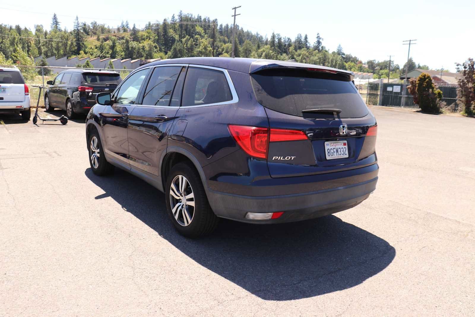 Thumbnail: 2018 Honda Pilot - 7