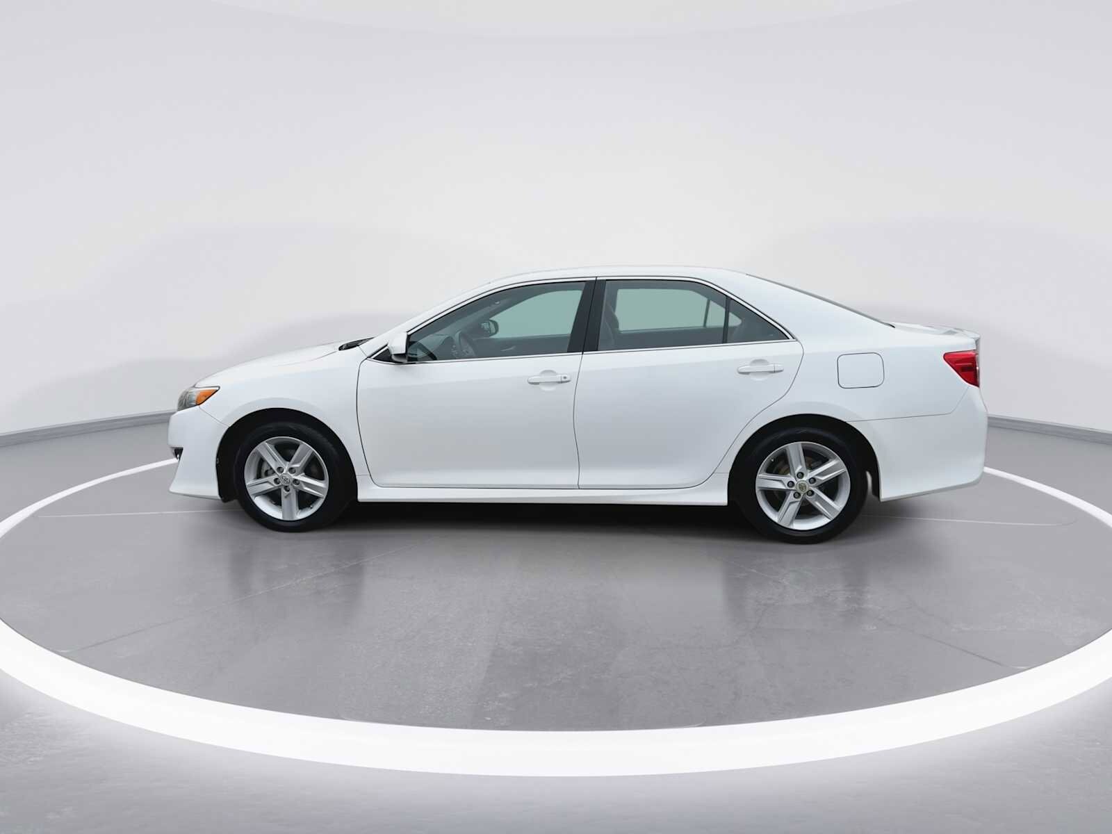 Thumbnail: 2012 Toyota Camry - 5