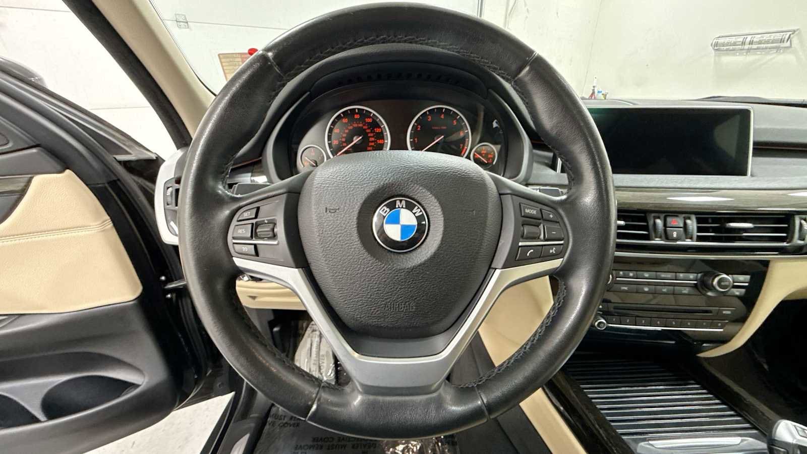 Thumbnail: 2016 BMW X5 - 16