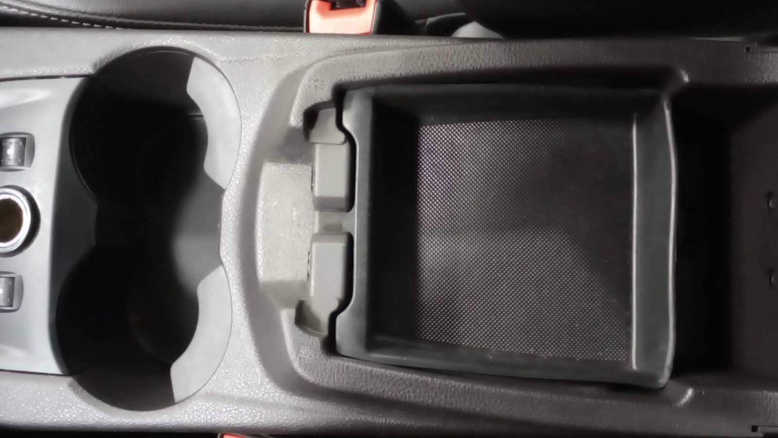 Thumbnail: 2014 Ford Focus - 23