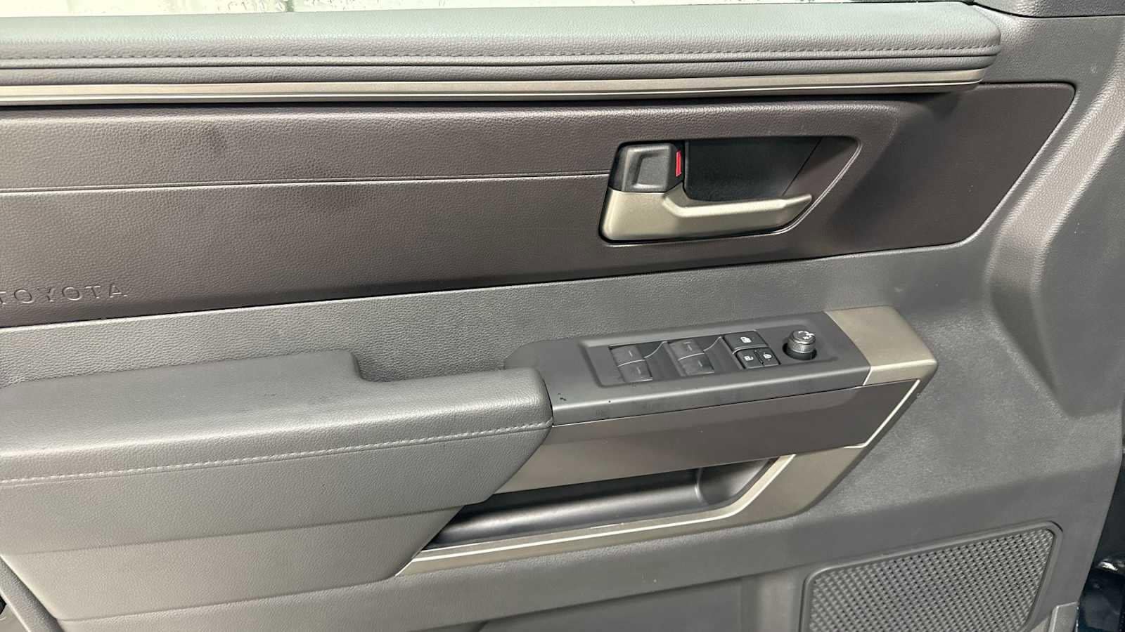 Thumbnail: 2025 Toyota Tundra - 15