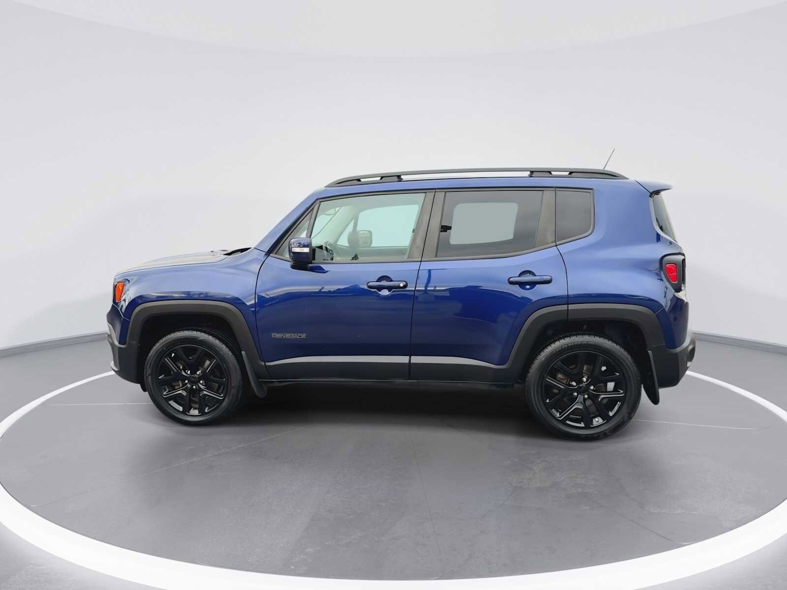 Thumbnail: 2017 Jeep Renegade - 5