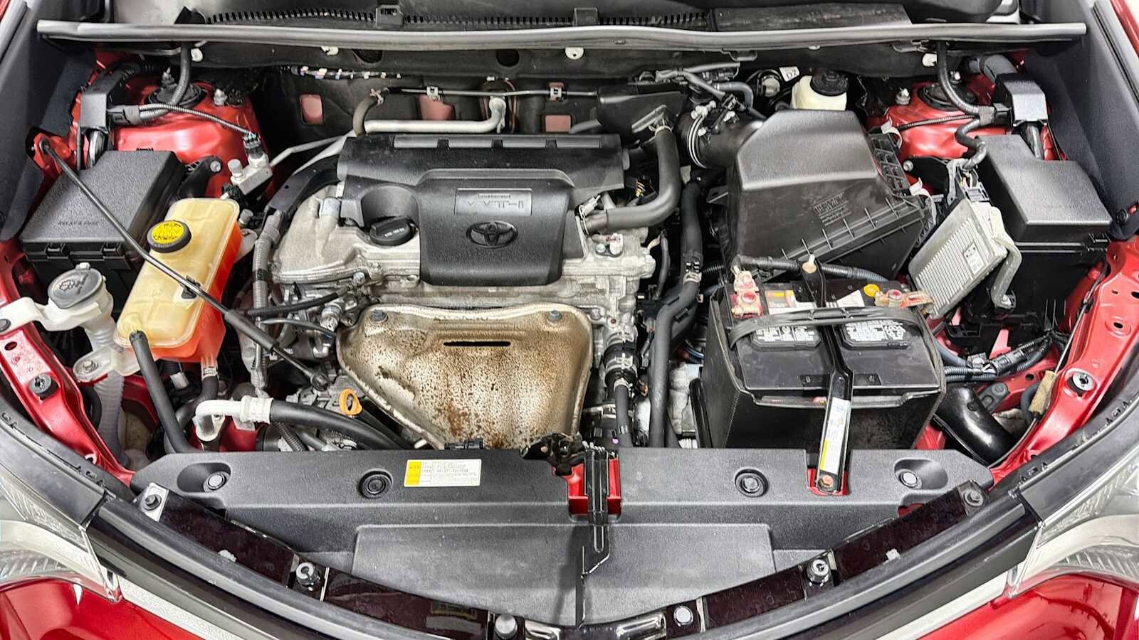 Thumbnail: 2017 Toyota RAV4 - 30