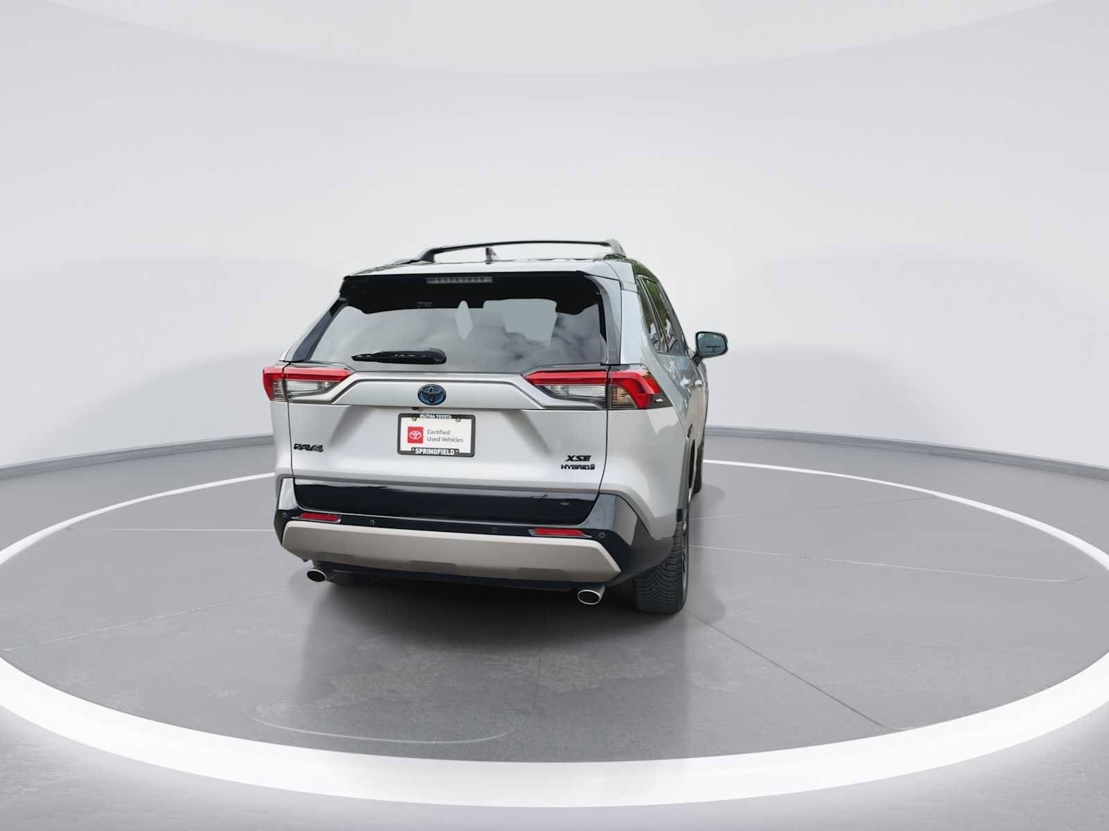 Thumbnail: 2022 Toyota RAV4 - 7