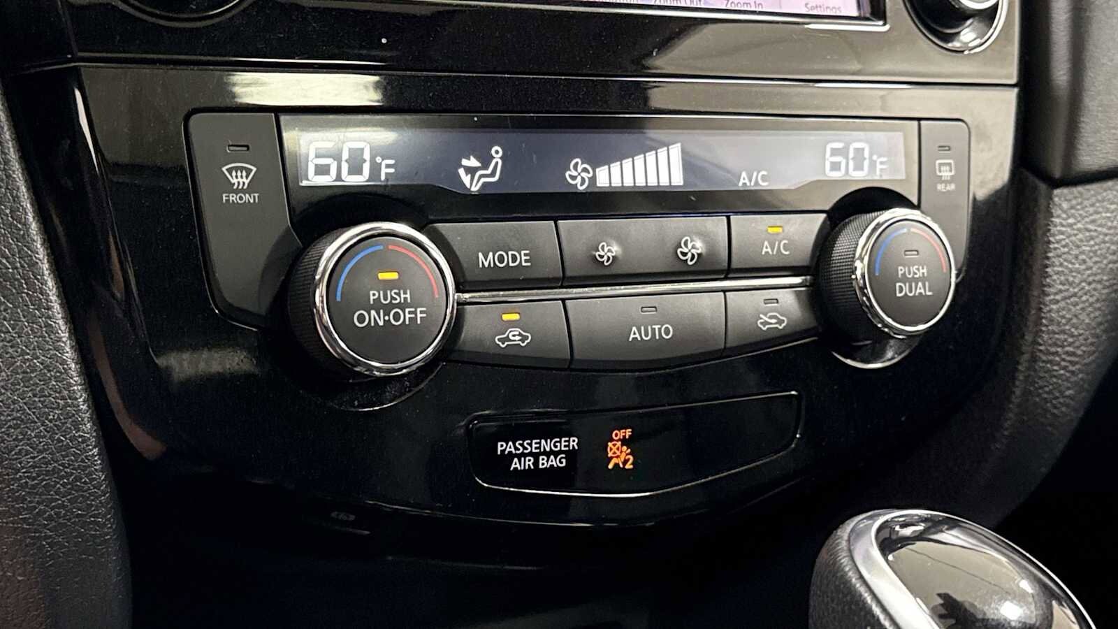 Thumbnail: 2020 Nissan Rogue - 21