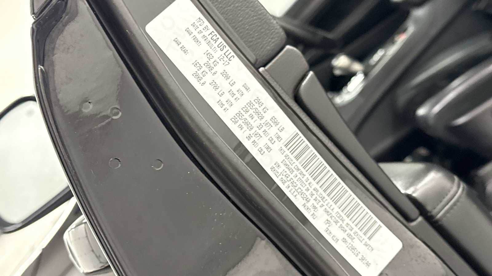 Thumbnail: 2018 Jeep Grand Cherokee - 11