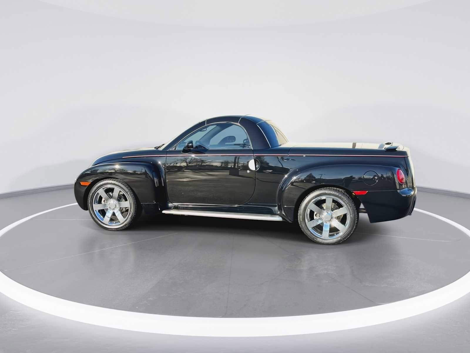 Thumbnail: 2004 Chevrolet SSR - 5