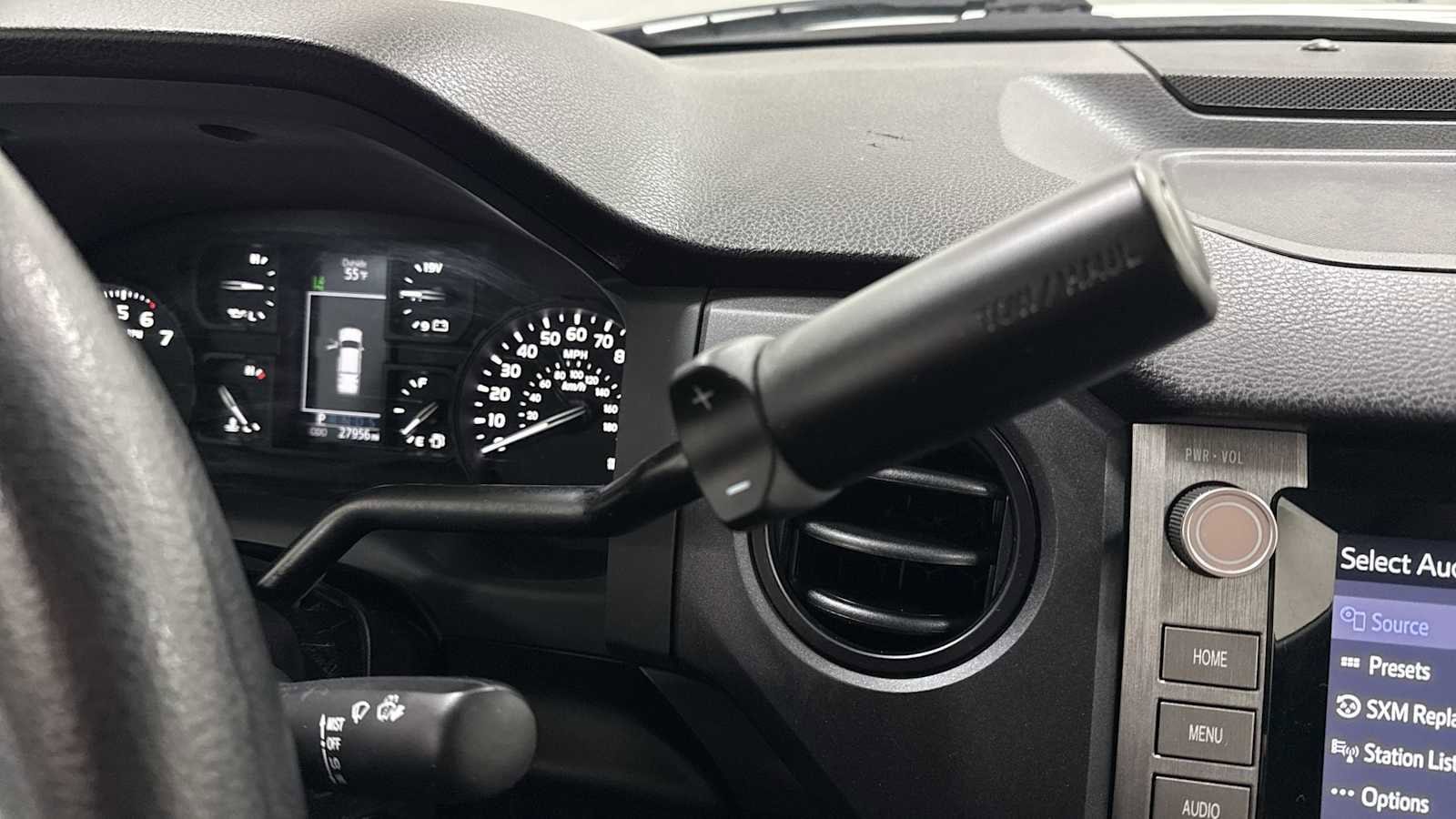 Thumbnail: 2021 Toyota Tundra - 21