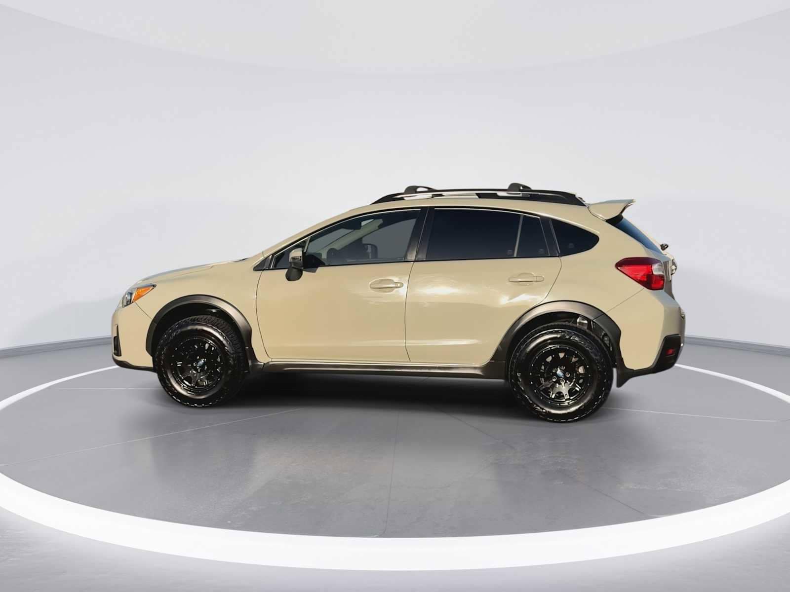 Thumbnail: 2017 Subaru Crosstrek - 5