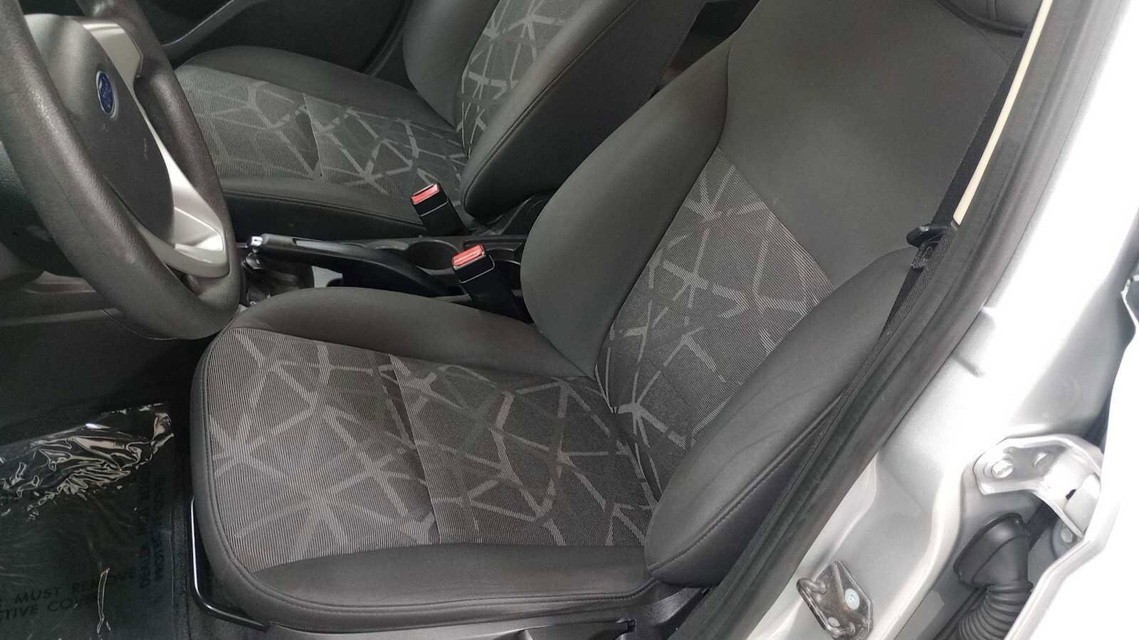 Thumbnail: 2011 Ford Fiesta - 13