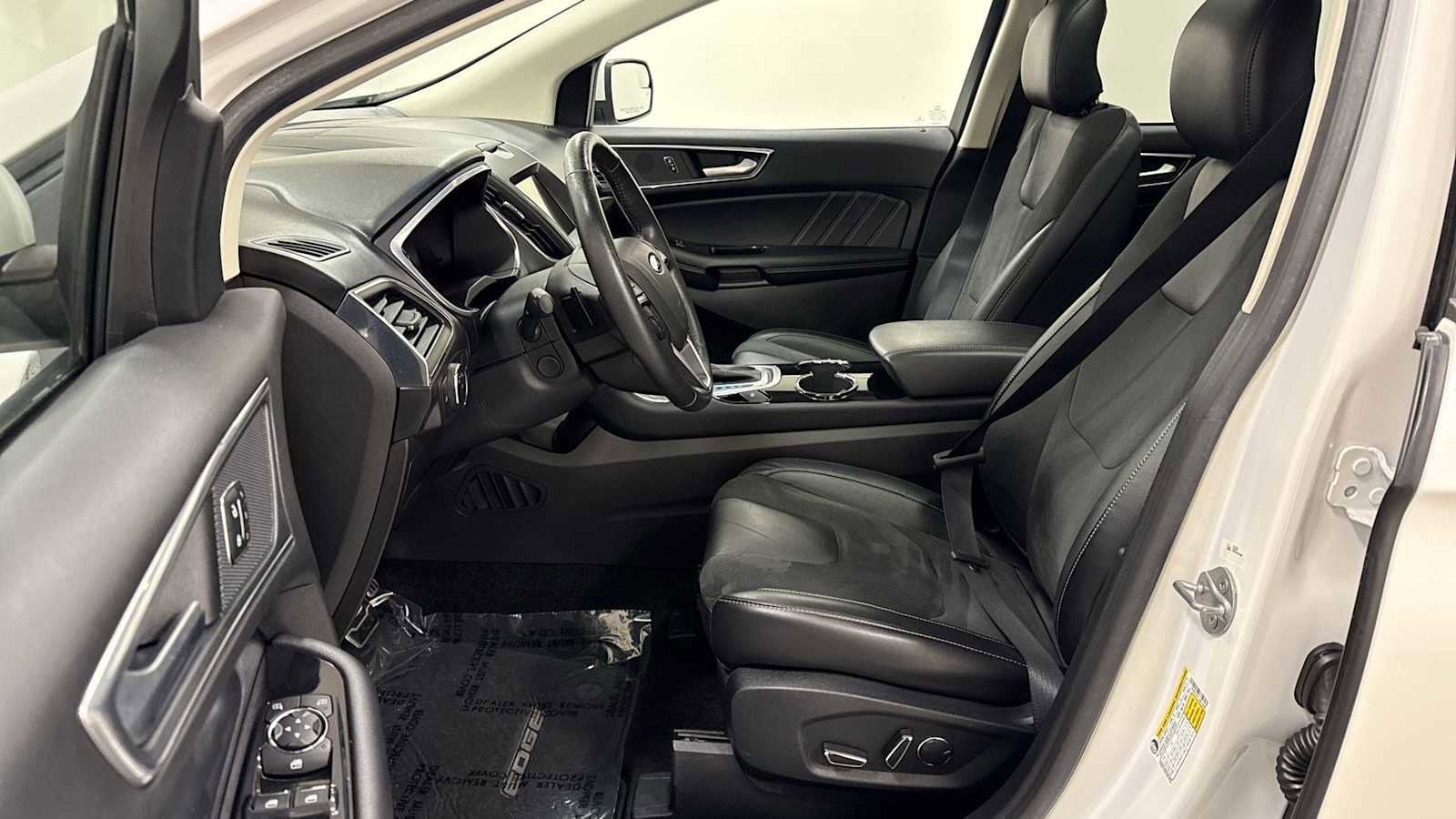 Thumbnail: 2018 Ford Edge - 13