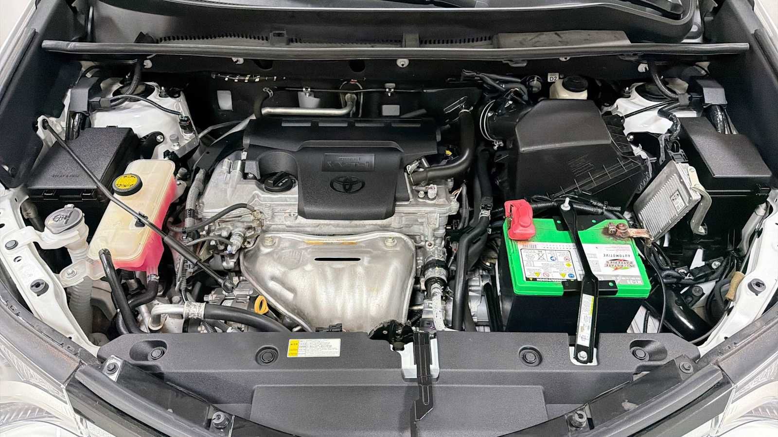 Thumbnail: 2017 Toyota RAV4 - 30