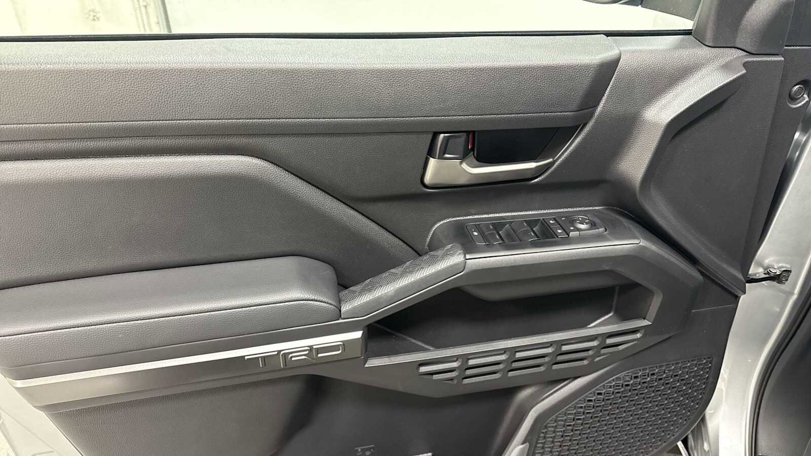 Thumbnail: 2025 Toyota Tacoma - 15