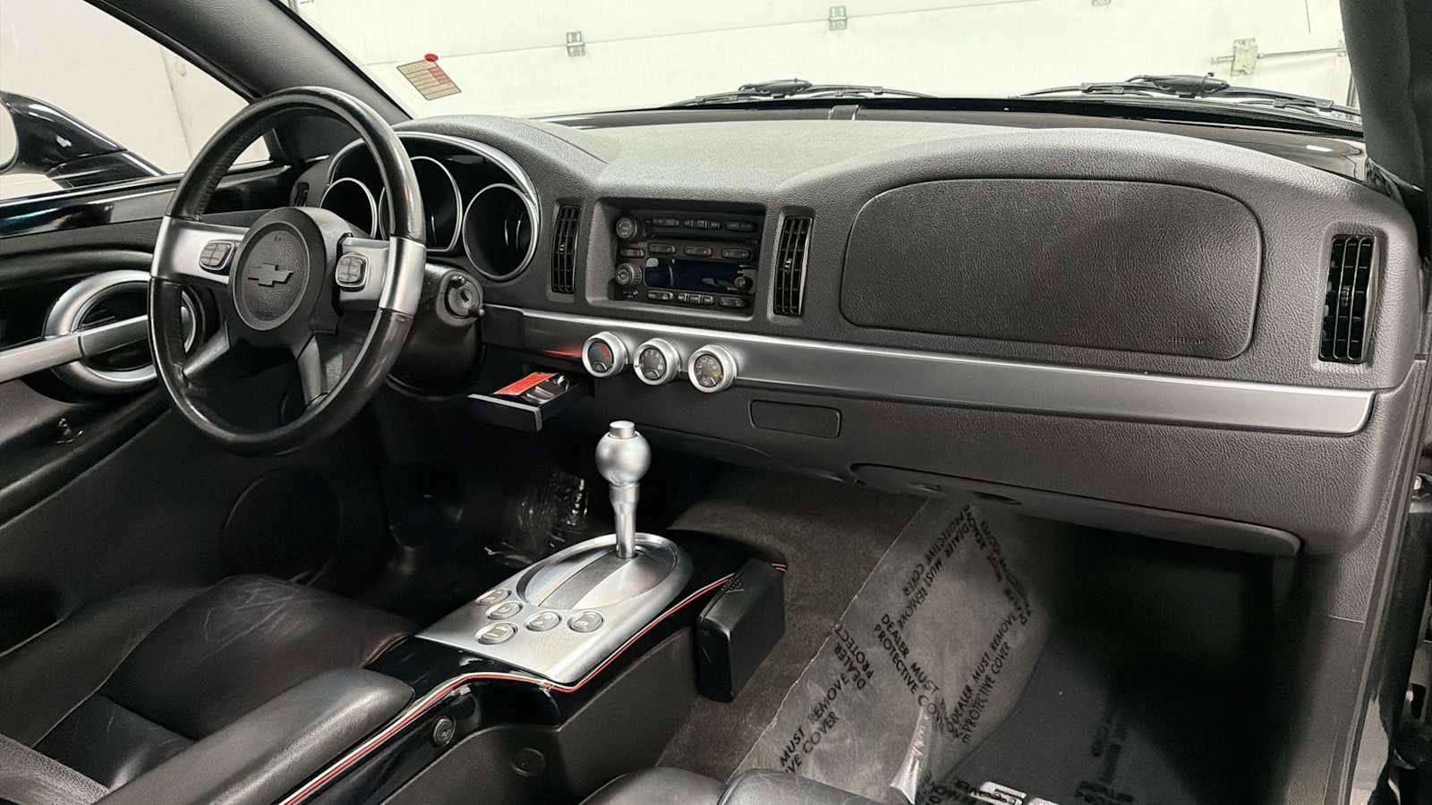 Thumbnail: 2004 Chevrolet SSR - 24